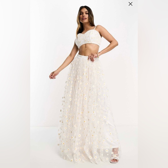 Lace & Beads exclusive tulle bralette and maxi skirt in white Daisy - set - Picture 1 of 8